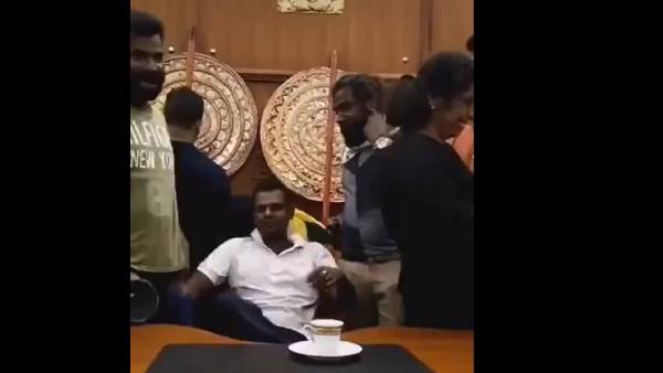 முற்றுகை முற்றுகை