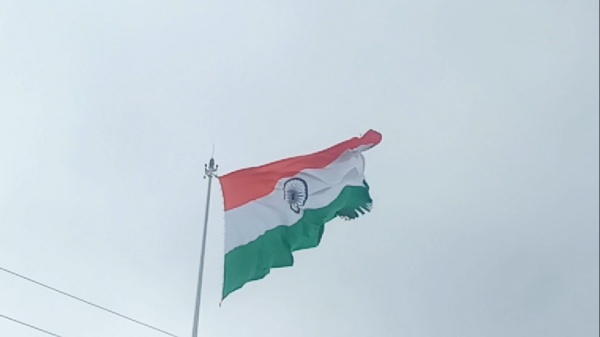  சேதம் அடைந்தது