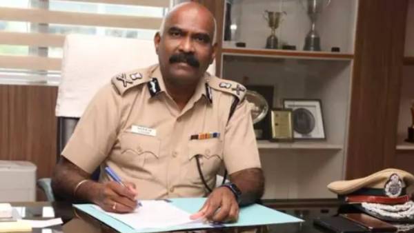 டேவிட்சனை விசாரிக்க கடிதம் 