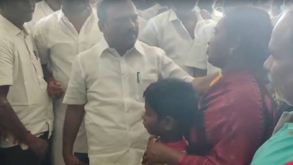 அமைச்சர் நிதியுதவி 