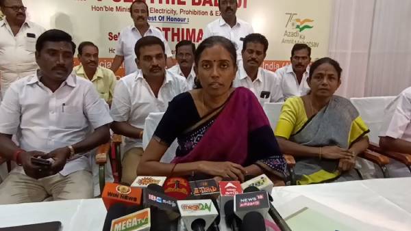 எம்.பி ஜோதிமணி 