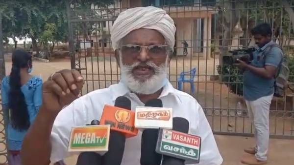 28 பட்டங்கள் 