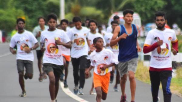 4 பிரிவில் போட்டி 4 பிரிவில் போட்டி