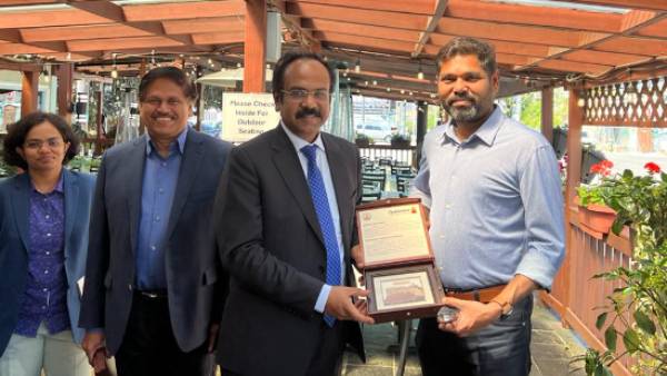 அமெரிக்காவில் தொழில்துறை அமைச்சர் அமெரிக்காவில் தொழில்துறை அமைச்சர்