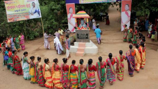 முதல் பழங்குடியின குடியரசுத்தலைவர் முதல் பழங்குடியின குடியரசுத்தலைவர்