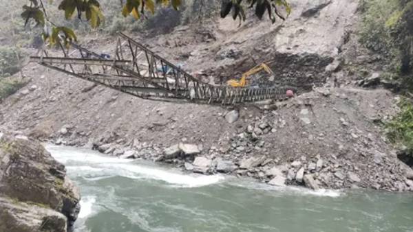 காவல் நிலையத்தில் புகார் 