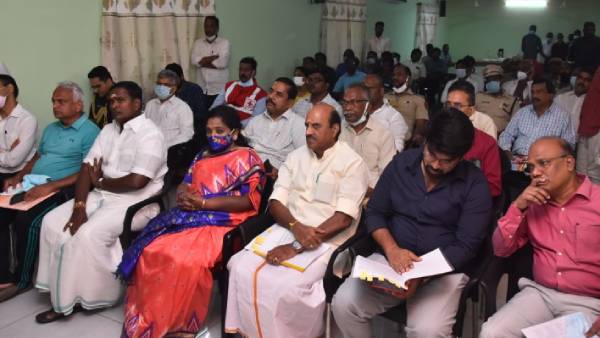 நிவாரண உதவிகள் 