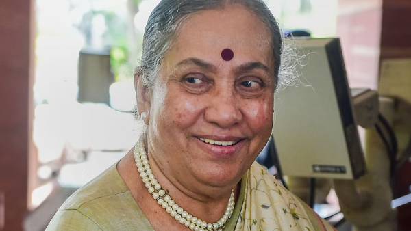  மார்க்கரெட் ஆல்வா வேட்புமனுத்தாக்கல்