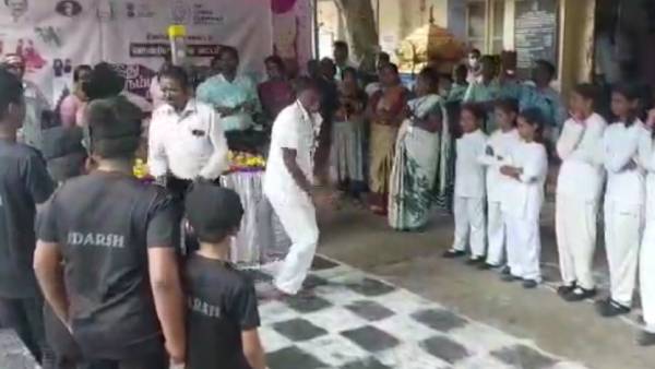 கைதட்டி ஆரவாரம் 