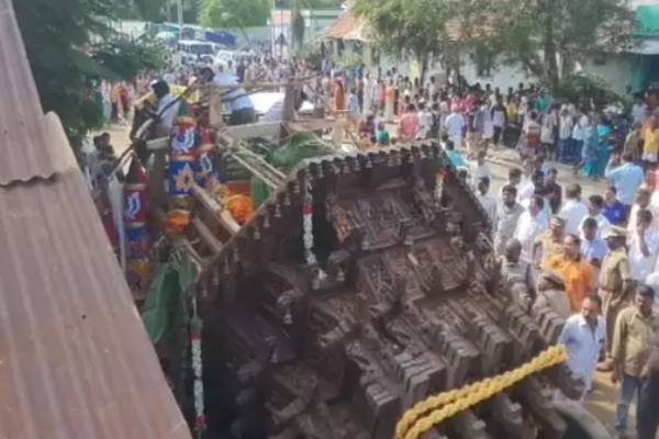 8 பேர் காயம் 8 பேர் காயம்