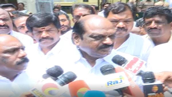 சசிகலாவுக்கு துரோகம் 