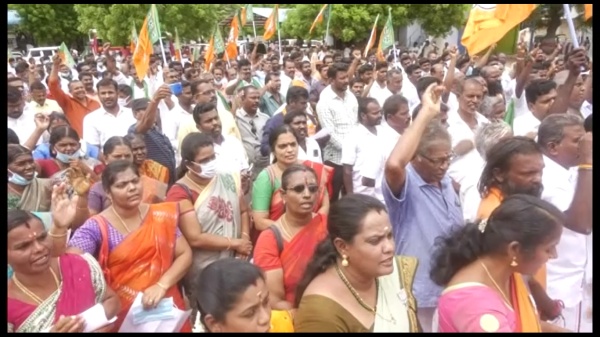 பிரித்து விடுவோம் 