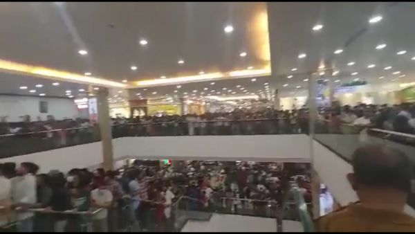  நள்ளிரவு 12 மணி