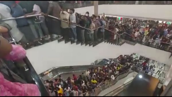  மும்முரம்