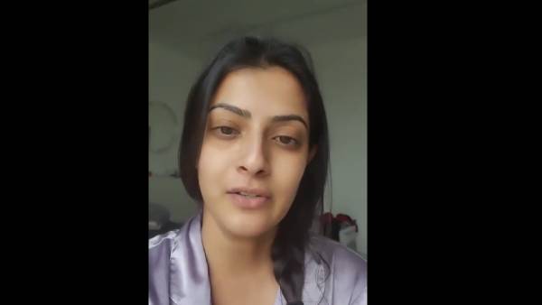  நடிகை வரலட்சுமி