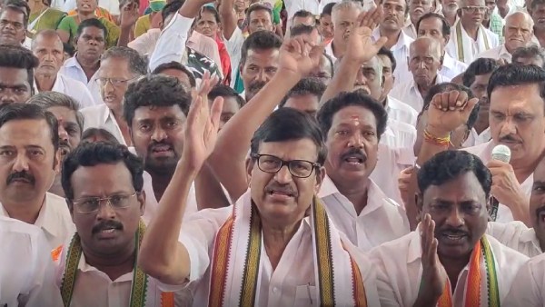 எம்.பி.க்கள் சஸ்பெண்ட் 