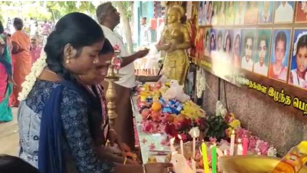 Kumbakonam School Fire 18th Anniversary - Childrens parents tearful tributes Kumbakonam School Fire 18th Anniversary - Childrens parents tearful tributes