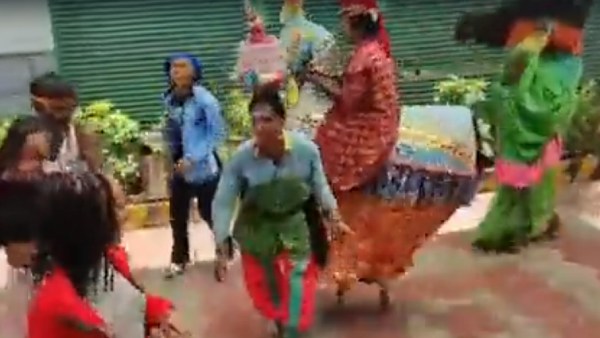  நாட்டுப்புற கலைஞர்கள்