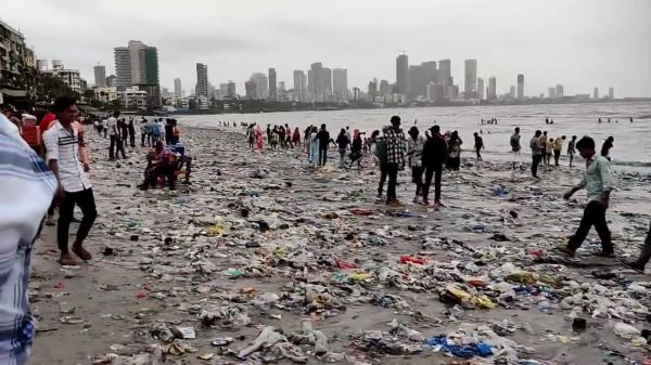  மலை போல் தேங்கிய குப்பைகள்