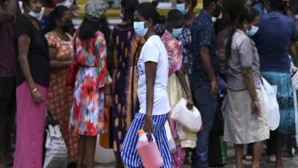  பற்றி எரிந்த இலங்கை