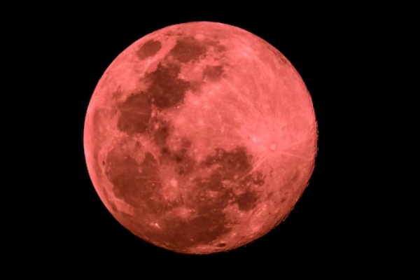 சூப்பர் மூன்