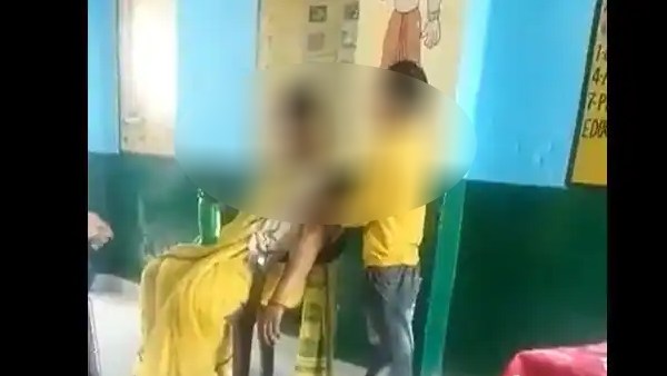 ஊர்மிளா டீச்சர் ஊர்மிளா டீச்சர்