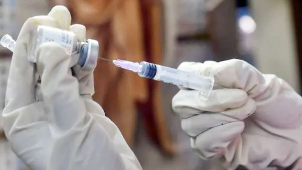 தடுப்பூசி செலுத்துவதில் ஆர்வம் 