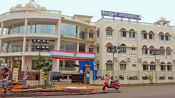 விமர்சனம், கிண்டல் விமர்சனம், கிண்டல்