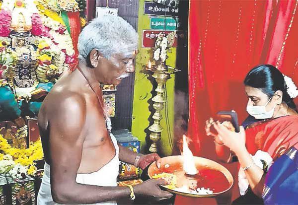 மேல்மலையனூர் அங்காளம்மன் 