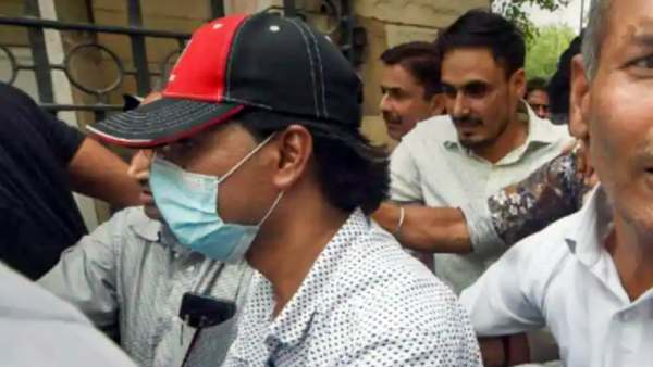 வழக்குப்பதிவு 