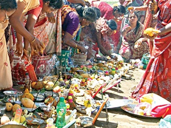 மங்களகரமான ஆடைகள் 