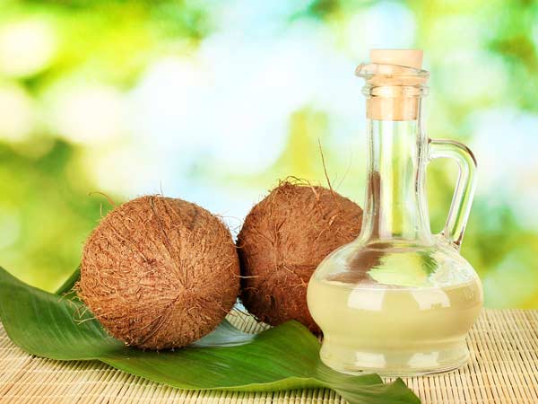சிவலிங்கத்திற்கு அபிஷேகம் சிவலிங்கத்திற்கு அபிஷேகம்