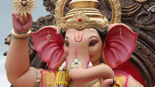 சாவர்க்கர் படம் வைக்க திட்டம் 