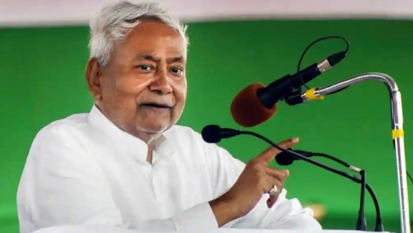  10 லட்சம் பேருக்கு அரசு வேலை