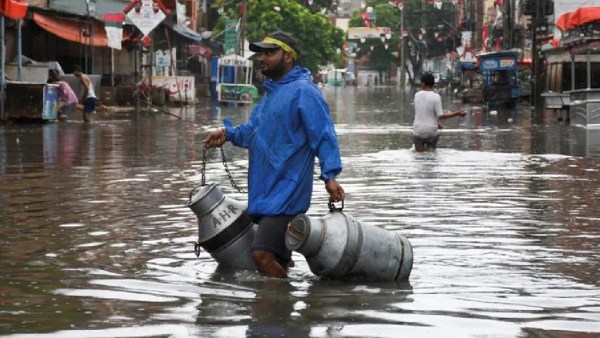 அப்பாவி மக்கள் உயிரிழப்பு அப்பாவி மக்கள் உயிரிழப்பு