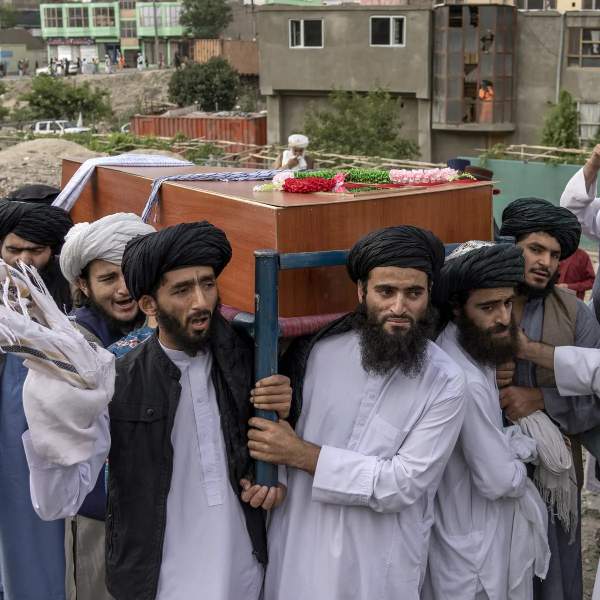  தெருக்களில் துப்பாக்கி