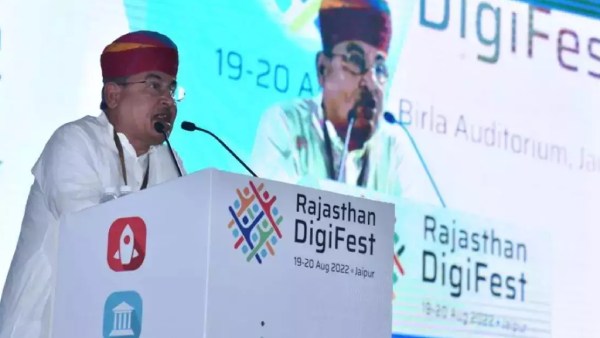  கல்வியை ஊக்குவிக்கும் வகையில்..