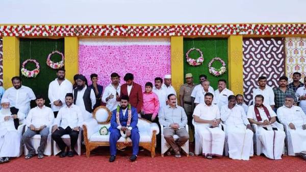 கலகலப்பாக பேச்சு 