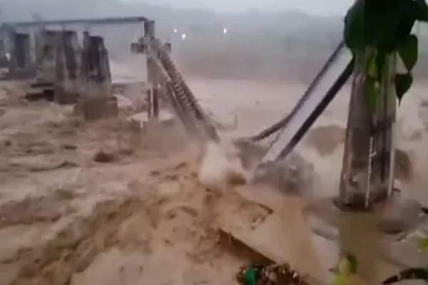  22 பேர் பலி