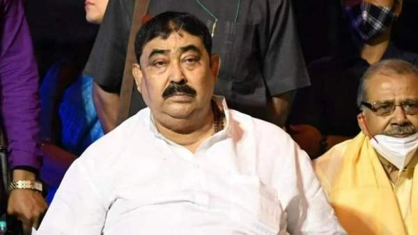  அமைச்சரை தொடர்ந்து உதவியாளர் 