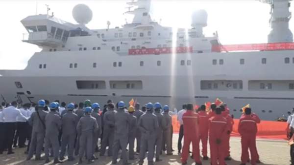 புறப்பட்டு சென்ற சீன கப்பல் புறப்பட்டு சென்ற சீன கப்பல்