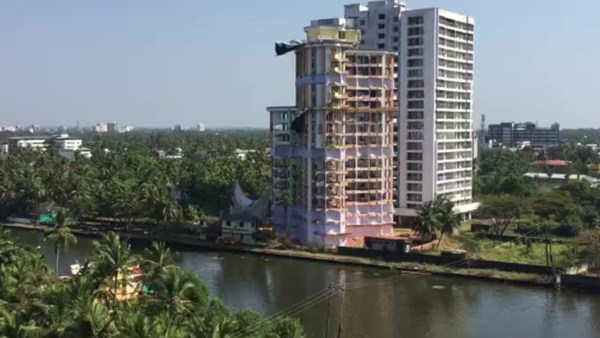 நொய்டா இரட்டைக் கோபுரங்கள் 