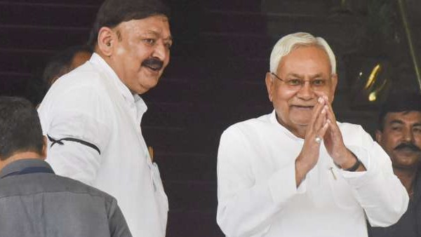 1. பீகார் சபாநாயகர் 