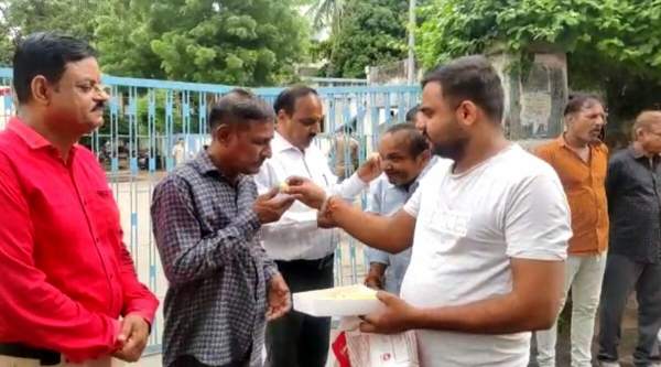  குற்றவாளிகள் விடுதலை 