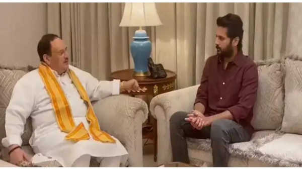 பாஜகவில் இணைகிறாரா? பாஜகவில் இணைகிறாரா?