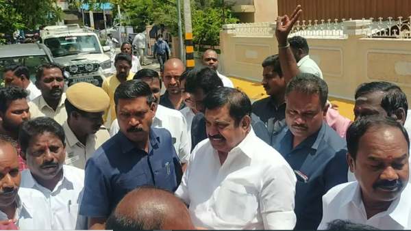 எடப்பாடி 