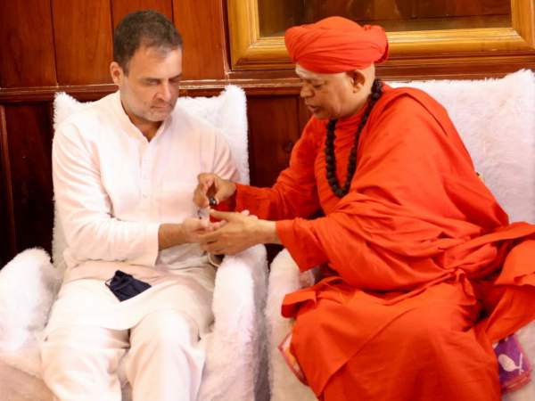 மடம் - துறவி மடம் - துறவி