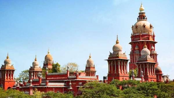  குறுக்கிட்ட நீதிபதி