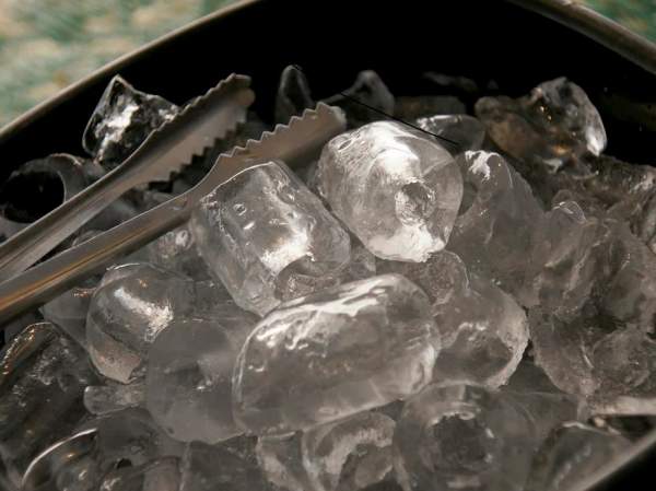 ஐஸ் கட்டி வியாபாரி 