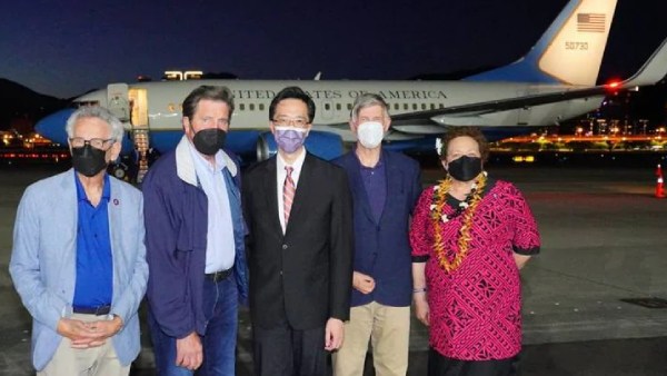  நான்சி பெலோசி 